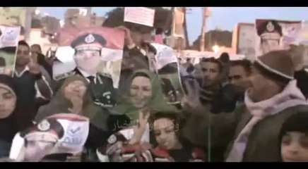 أهالى الفيوم يرقصون على أنغام "تسلم الأيادى" احتفالا بالدستور