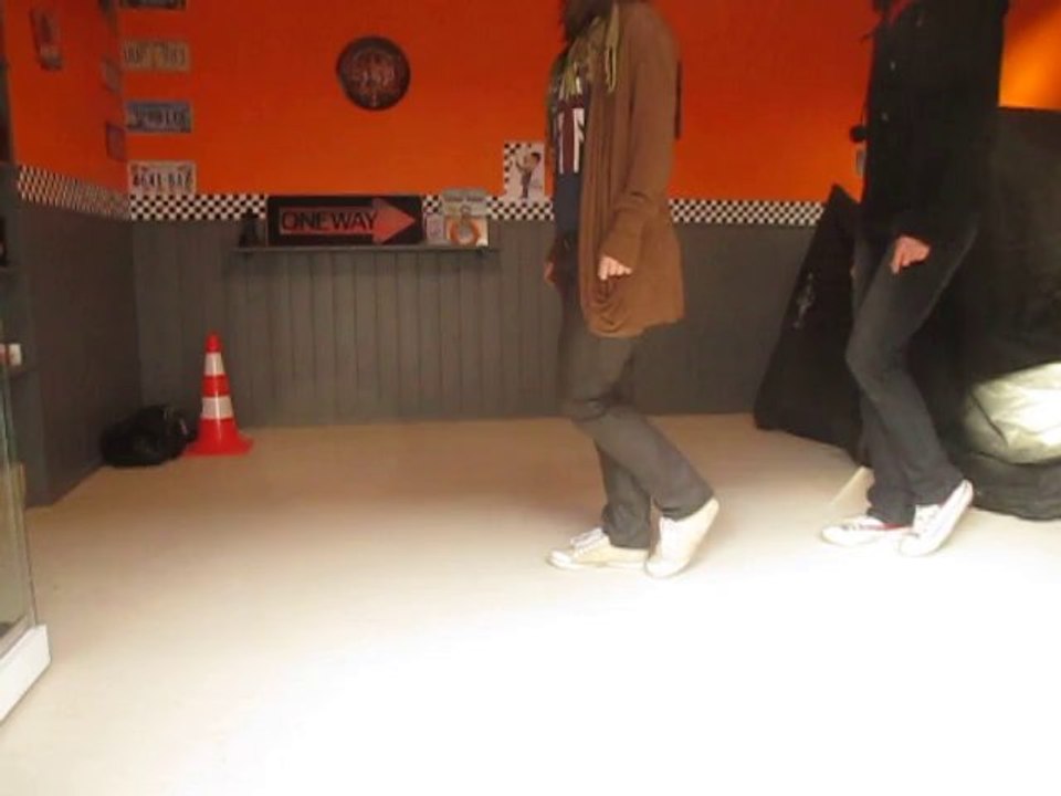 LOUISIANA STRUT répète country débutante