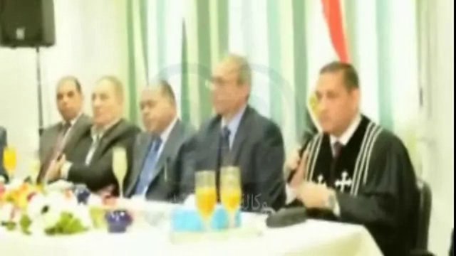 محافظ وقيادات أمن المنيا في جولة على الكنائس للتهنئة بعيد الميلاد