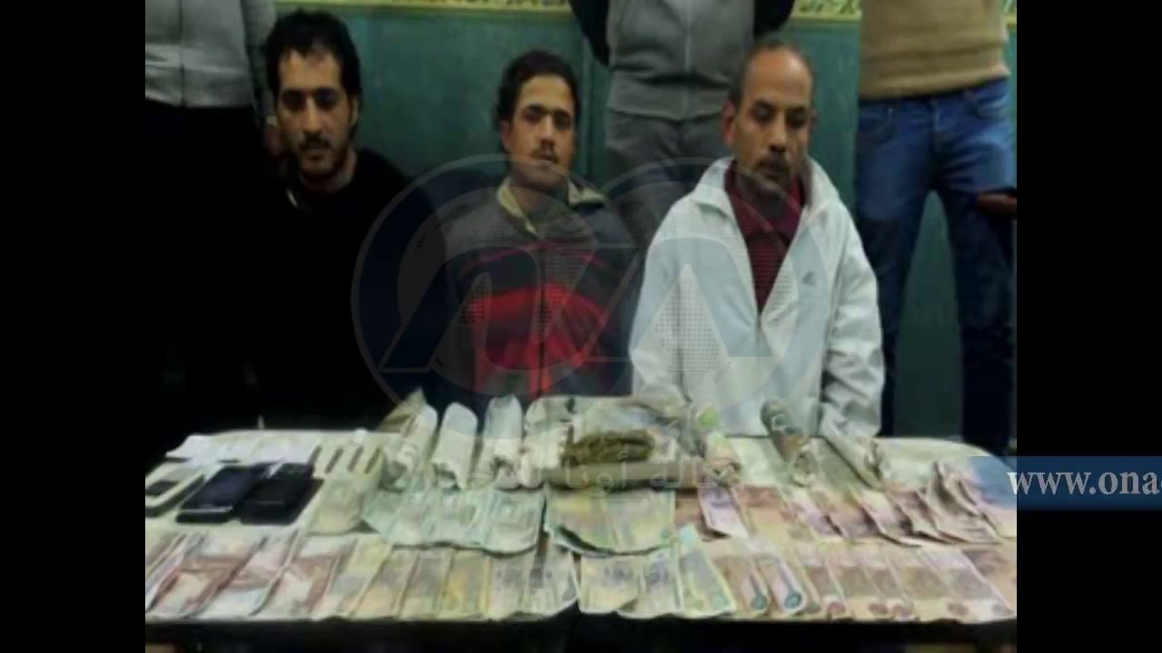ضبط تشكيل عصابي بحوزتهم  3 كيلو بانجو و300جرام...