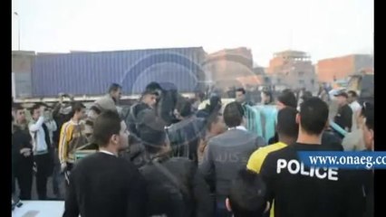 شاهد.. إصابة مجند في حريق عربتان الشرطة أعلى الطريق الدائري