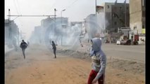 الإخوان يطلقون الألعاب النارية ردًا على تفريق الأمن لهم بالغاز