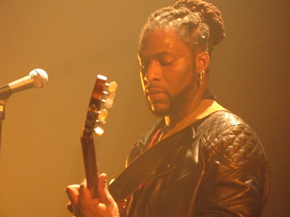 Gage - intro guitare pense à moi