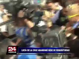 Policía trasladó a la cantante Lucía de la Cruz al 35 Juzgado Penal