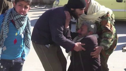 Syrian regime barrel bomb raids kill dozens on Aleppo