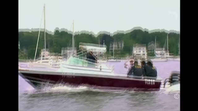 Les traqueurs de fantômes [VF] - S01E04 - Le phare hanté