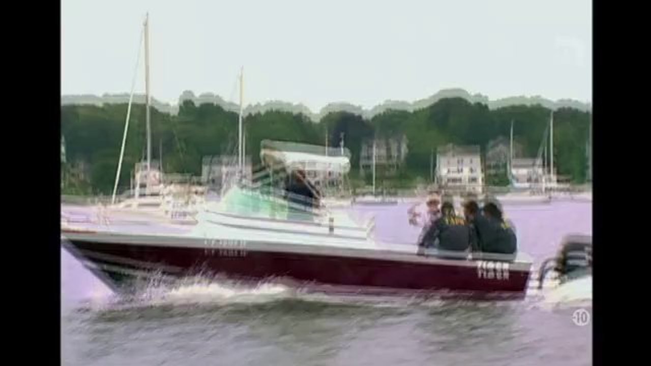 Les traqueurs de fantômes [VF] - S01E04 - Le phare hanté