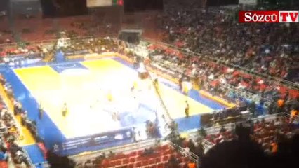 Tribünler Ali İsmail'i unutmadı