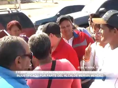 Ex empleados de la alcaldía de lagunillas protestan por despido injustificado por parte del alcalde Mervin Méndez