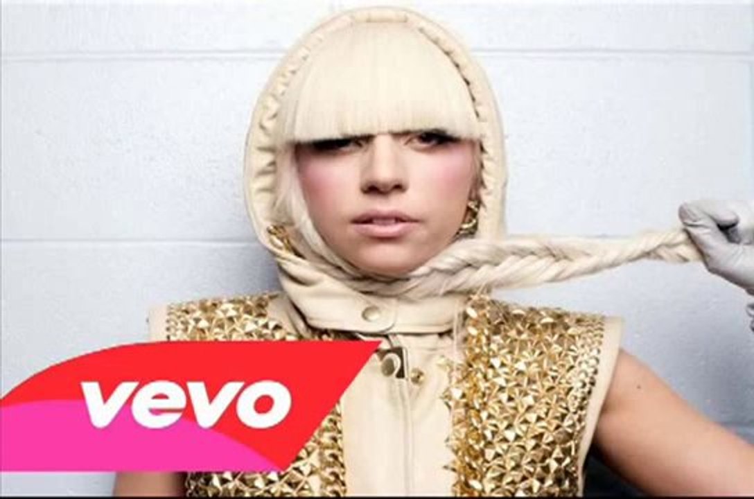 Lady Gaga   Hot Hot ft Selena Gomez ft David Guetta (Audio)