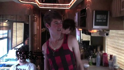 Tanner Patrick / Disco Curtis - BUS INVADERS Ep. 183 (Warped Edition)