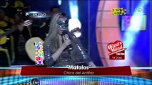 La Chica del Antifaz canta 