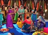 Saraswatichandra: Saras caught at Kumud's haldi