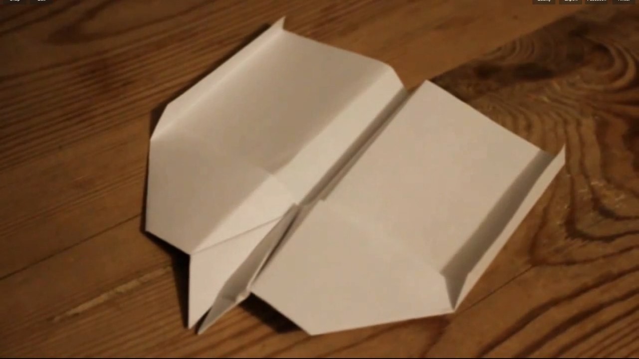 Faire voler un avion en papier à l'infini!! Truc de fou...