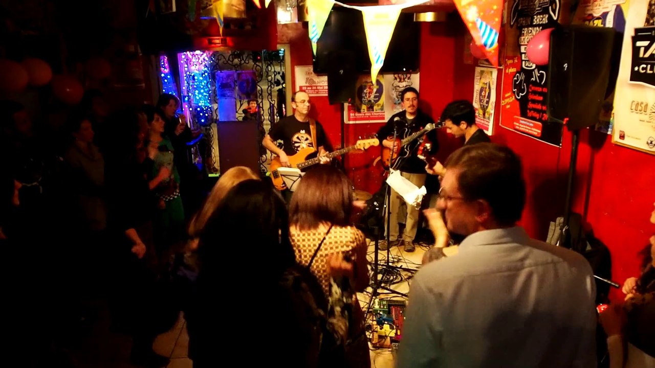 Raul Paz  by PICO DE GALLO en Casa Latina ( 31-01-2014 Bordeaux)