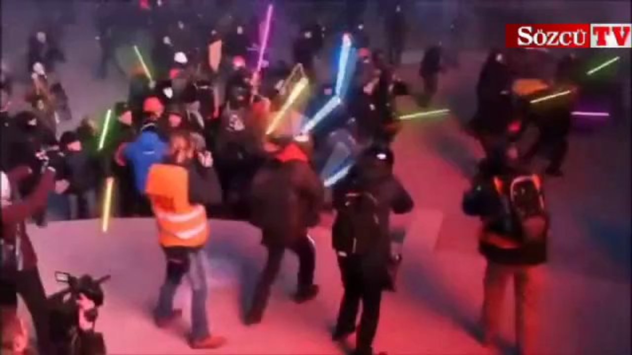 Ukrayna'da Işın Kılıçlı Direniş!