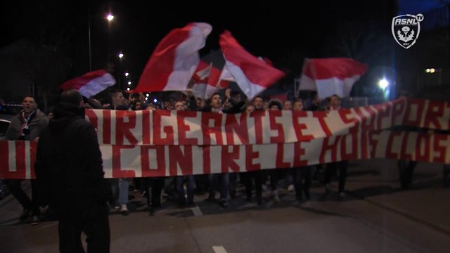 Unis contre le huis-clos