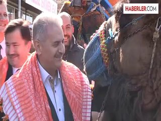 Binali Yıldırım Deve Sevdi, Tıraş Oldu, Marangozluk Yaptı, Okey Oynadı
