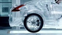 Une Nissan 370Z entièrement transparente dans une publicité de Shell
