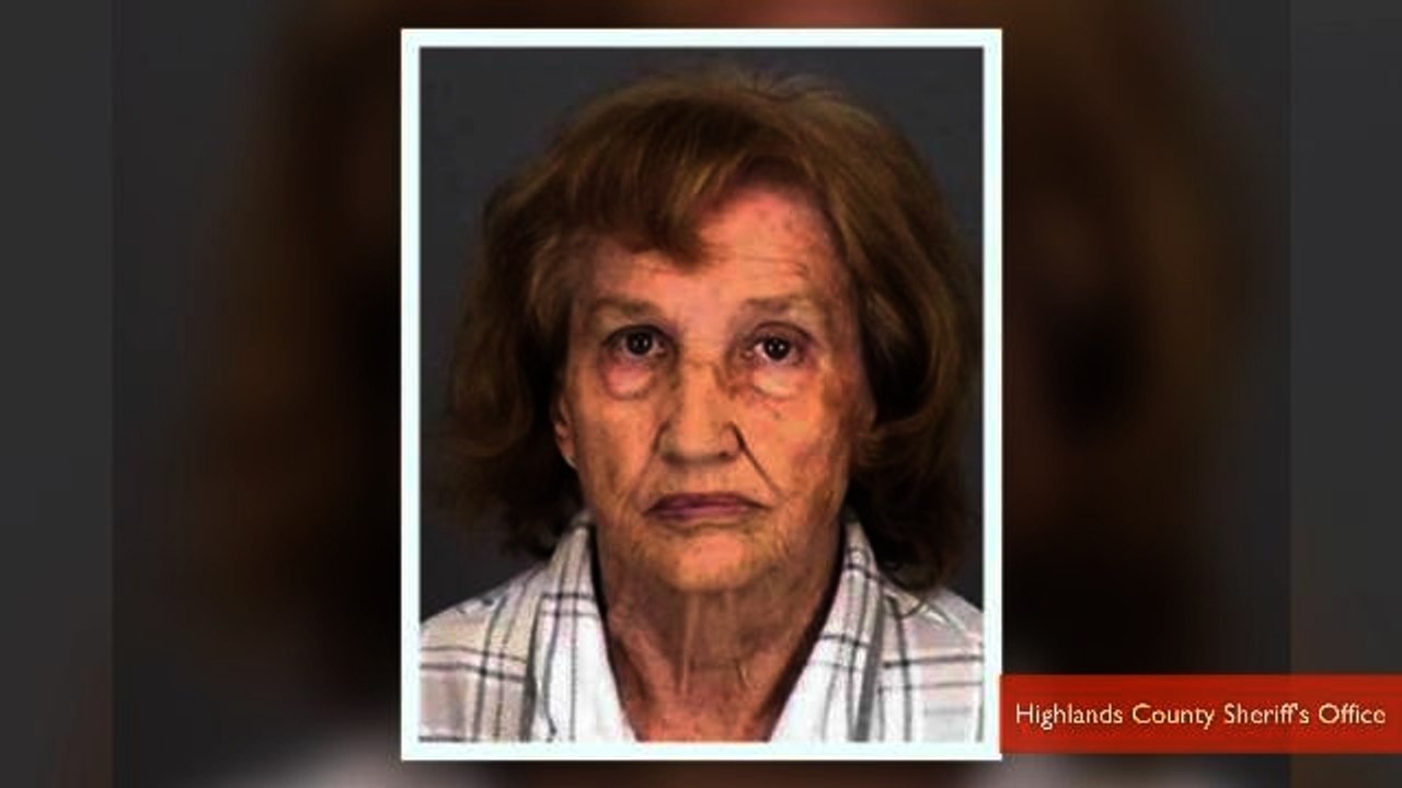 81-Year-Old Woman Arrested for Feeding Bears