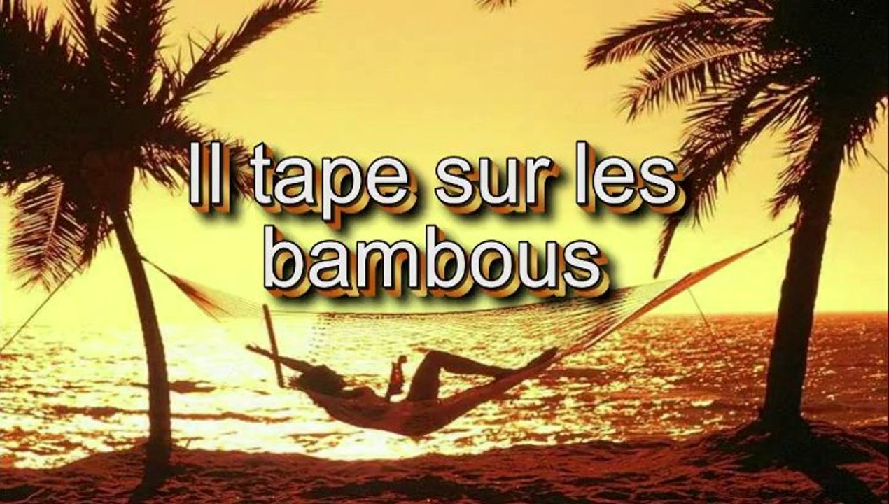 Il tape sur des bambous par Jean-Loup