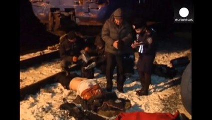 Trece fallecidos al arrollar un tren a un microbús en Ucrania