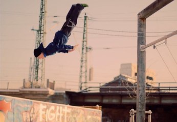 Super talented kids - Schnee Running - Parkour