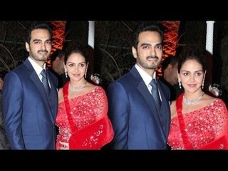 Descargar video: AAHBharat Takhtani, Esha Deol @ Ahana Deol-Varun Vora's Wedding Ceremony !