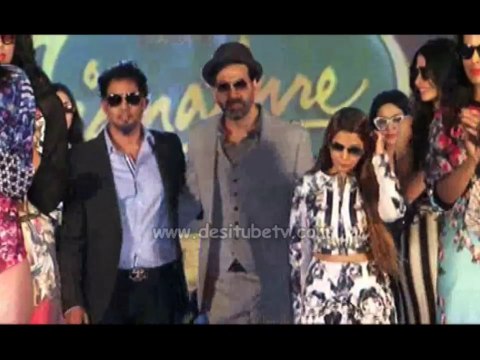 Akshay Kumar walks the ramp at McDowell Signature Indian Derby 2014