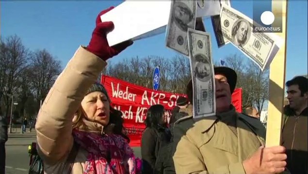 Erdogan in Germania. Muro di Berlino contro adesione Ue