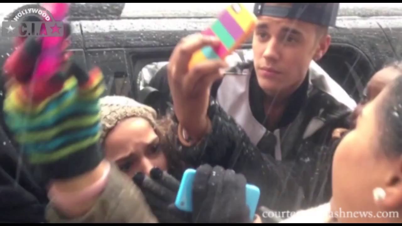 Justin Bieber Stops For His Fans During A Crazy Snow Storm