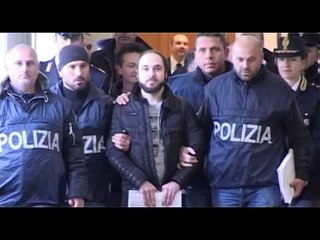 Télécharger la video: Napoli - Camorra, arrestato il latitante Mariano Riccio -2- (04.02.14)