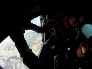 Vol avec les Anges pieds nus