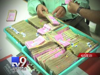 Banks gear up for pre 2005 note exchange rush, Vadodara & Surat, Part 1 - Tv9 Gujarati