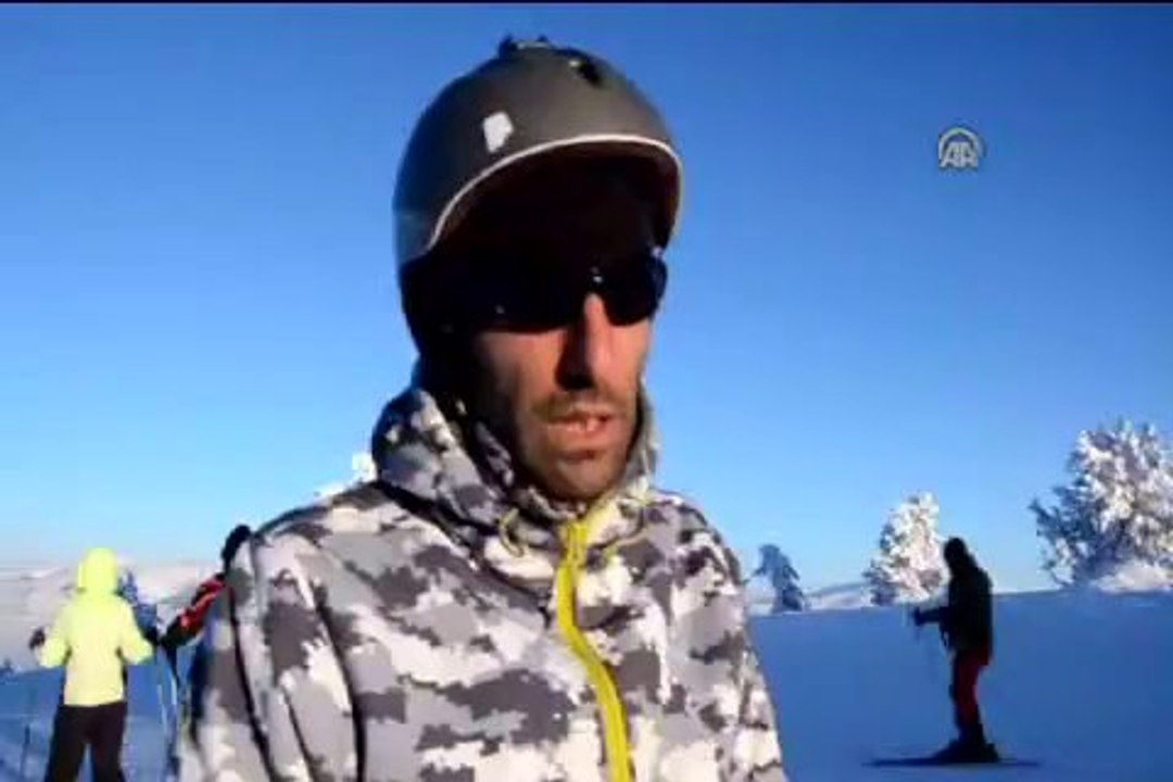 Eksi 25 derecede yamaç paraşütü