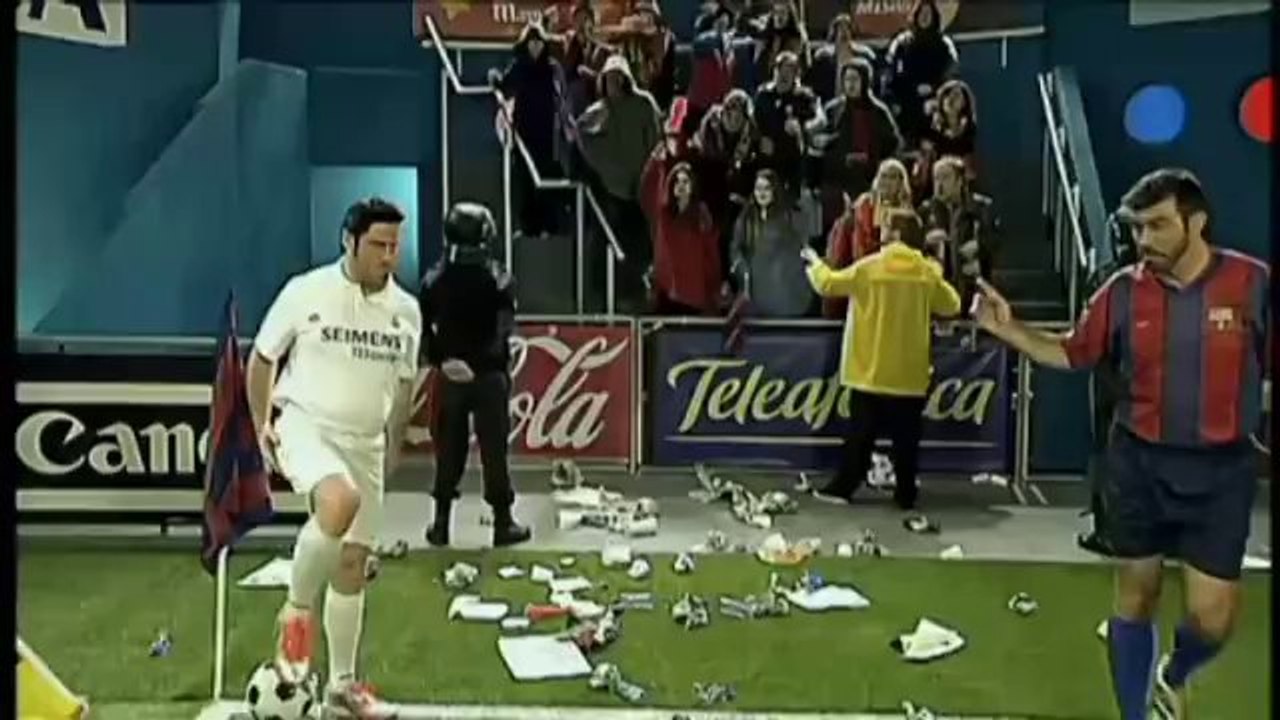 TV3 - Crackòvia - La història del Barça segons "Crackòvia": Figo i el cap de porc