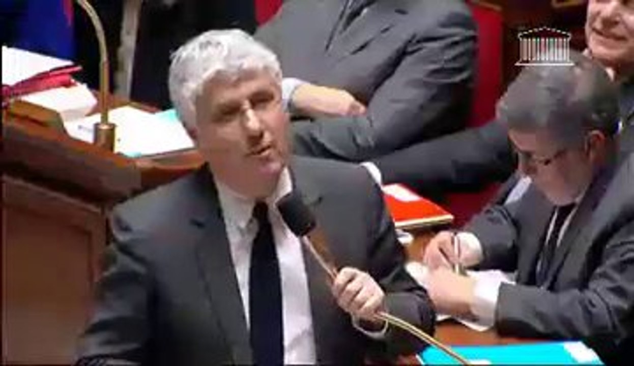 P. Martin répond à la QAG de B. Accoyer au sujet des gaz de schiste