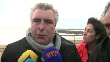 Anglet: un cargo espagnol se brise sur une digue