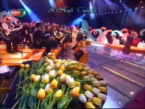 Emel TAŞÇIOĞLU-Anam Ağlar Başucumda Oturur