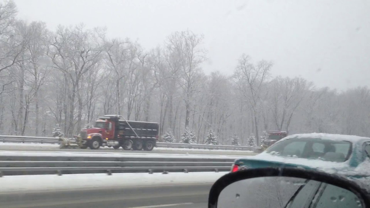 Snowplows in action