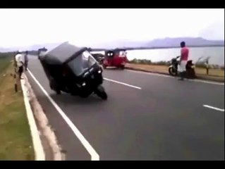 Amazing Auto Rickshaw Show, By Sri Lankan Boys