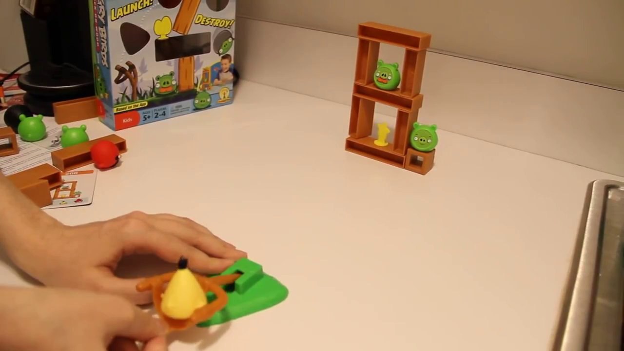 Mattel Angry Birds Knock on Wood Board Game in Action
