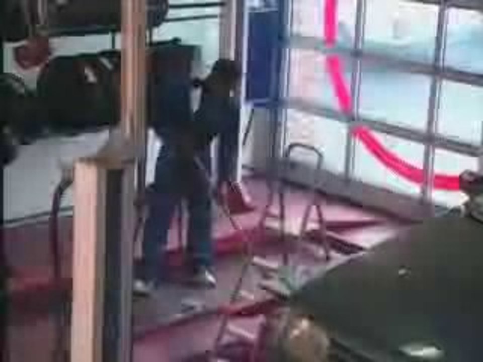 Ségo et Sarko sont dans un bateau... (2007) - Trailer