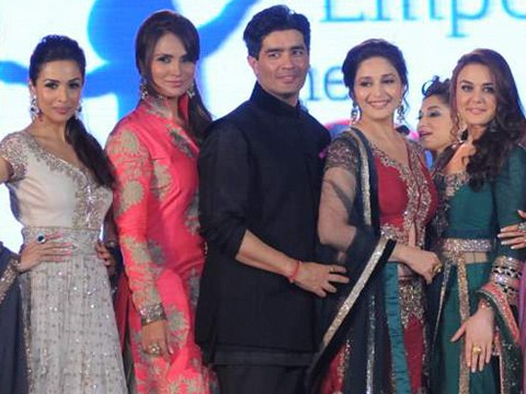 Madhuri Preity Malaika And Lara Walk The Ramp For Manish Malhotra