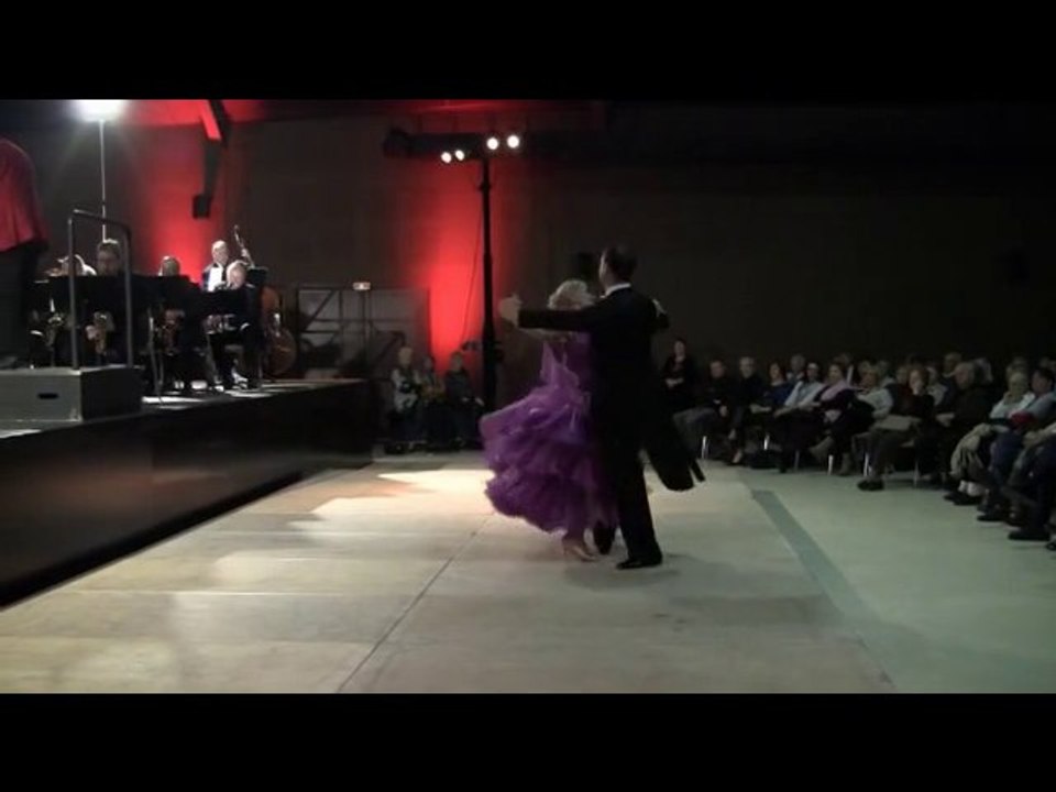 2 "Nissan Viennois" par l'Harmonie de Nissan , Nathalie & Alain les danseurs d' Artisthea  le5.1.2014