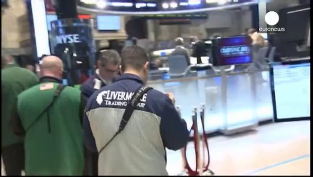 Gli utili schizzano, gli utenti no. Wall Street teme la bolla Twitter