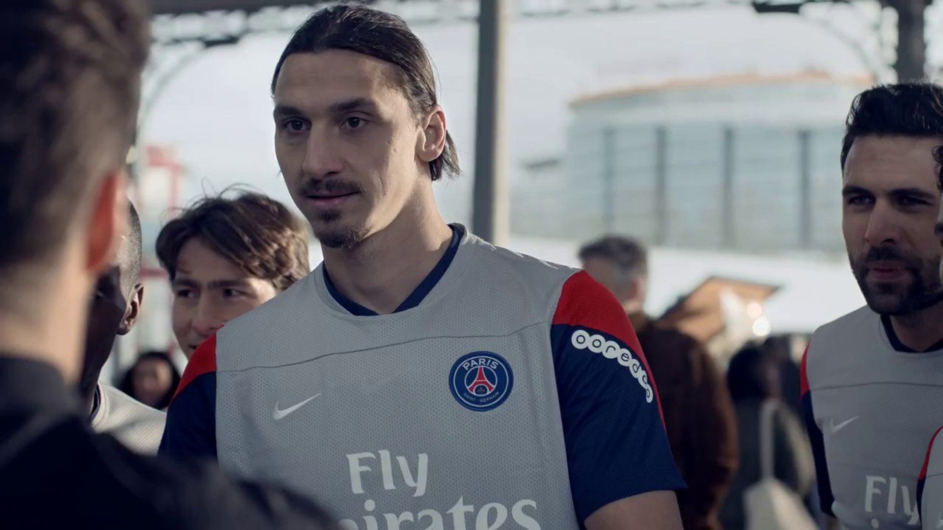 Ibrahimovic et les joueurs du PSG dans la pub Nivea Men - Vidéo Dailymotion