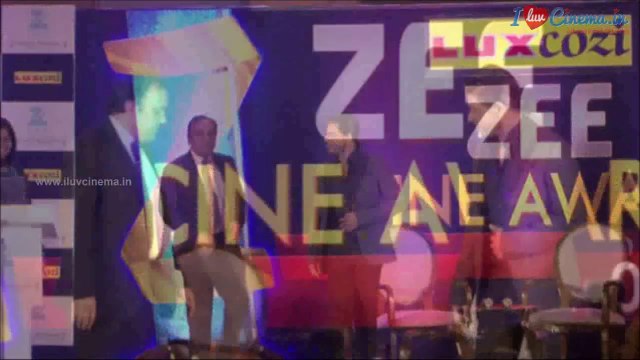Shah Rukh khan @ Zee Cine Awarsds 2014| iluvcinema.in