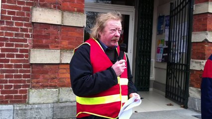 Manifestation CGT devant la sous-préfecture d'Avesnes-sur-Helpe