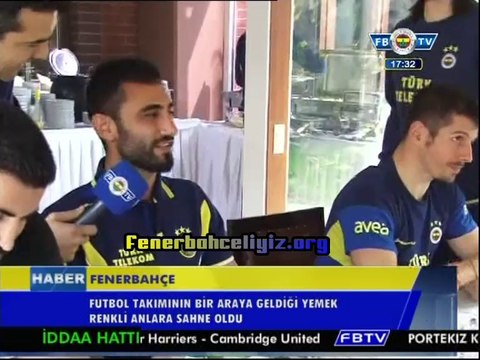Fenerbahçe Futbol Takımının bir araya geldiği yemek renkli anlara sahne oldu.